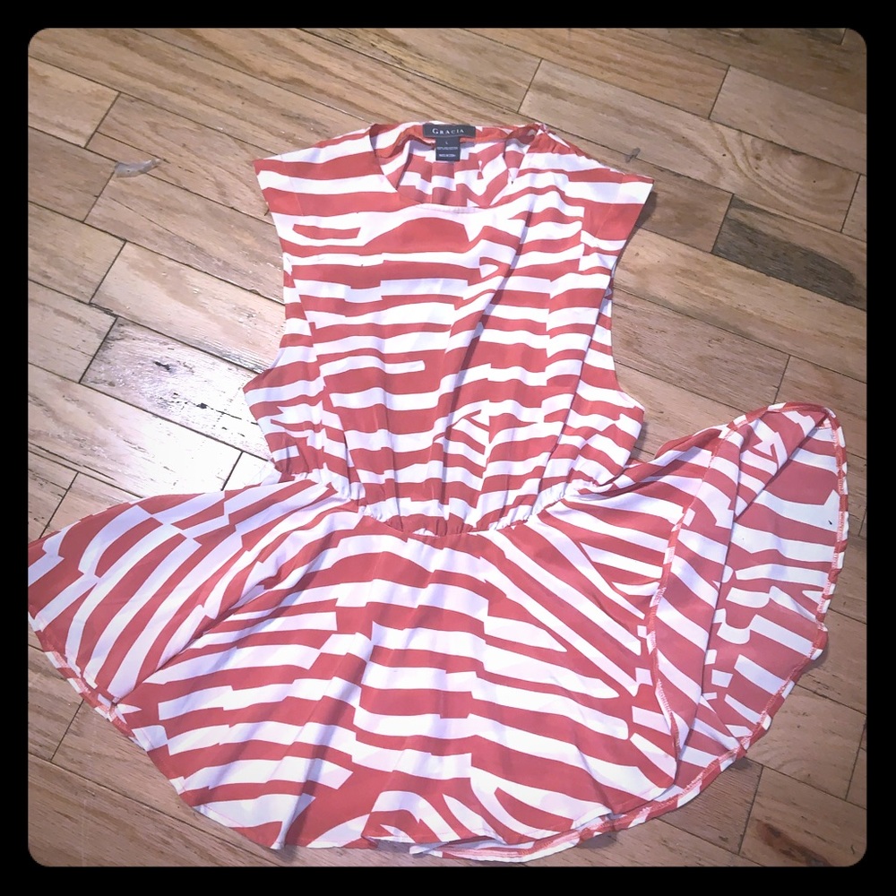 Garcia mini open back romper dress size large